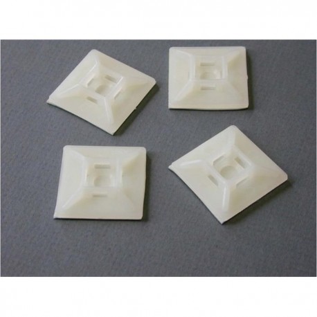 StarTech.com NYLON CABLE TIE MOUNTS - PKG OF 100